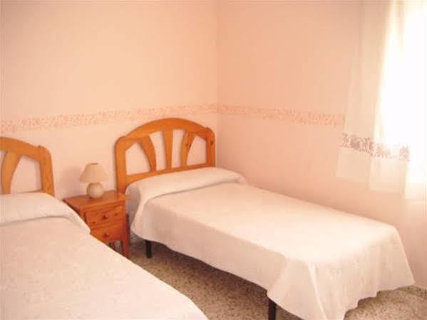 Hostal Villa Mercedes Chipiona Exterior photo