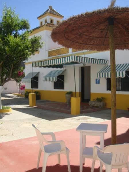 Hostal Villa Mercedes Chipiona Exterior photo